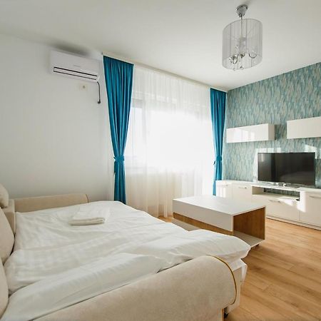 Fantastic Apartment At Prima Residence Орадеа Екстериор снимка