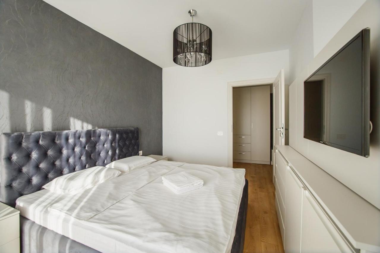 Fantastic Apartment At Prima Residence Орадеа Екстериор снимка