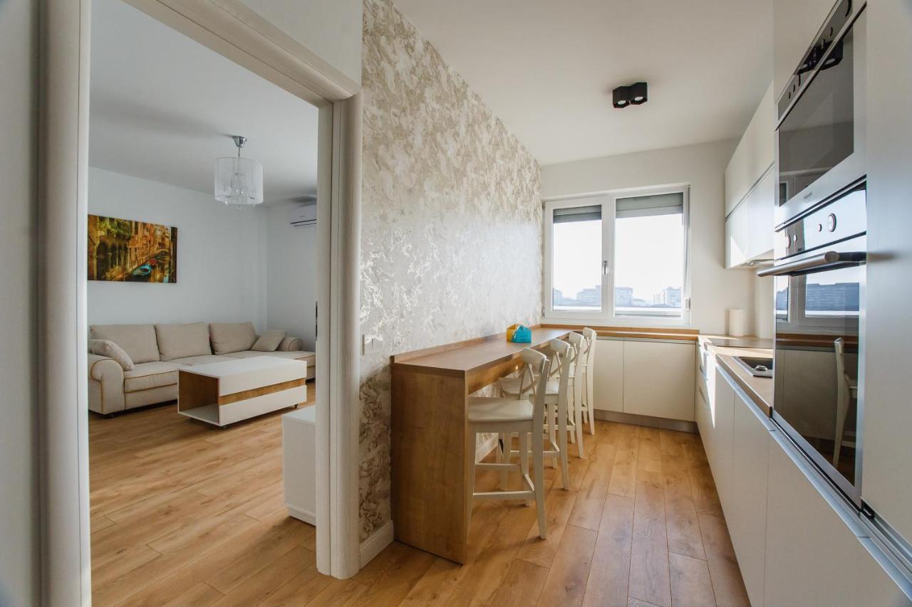Fantastic Apartment At Prima Residence Орадеа Екстериор снимка
