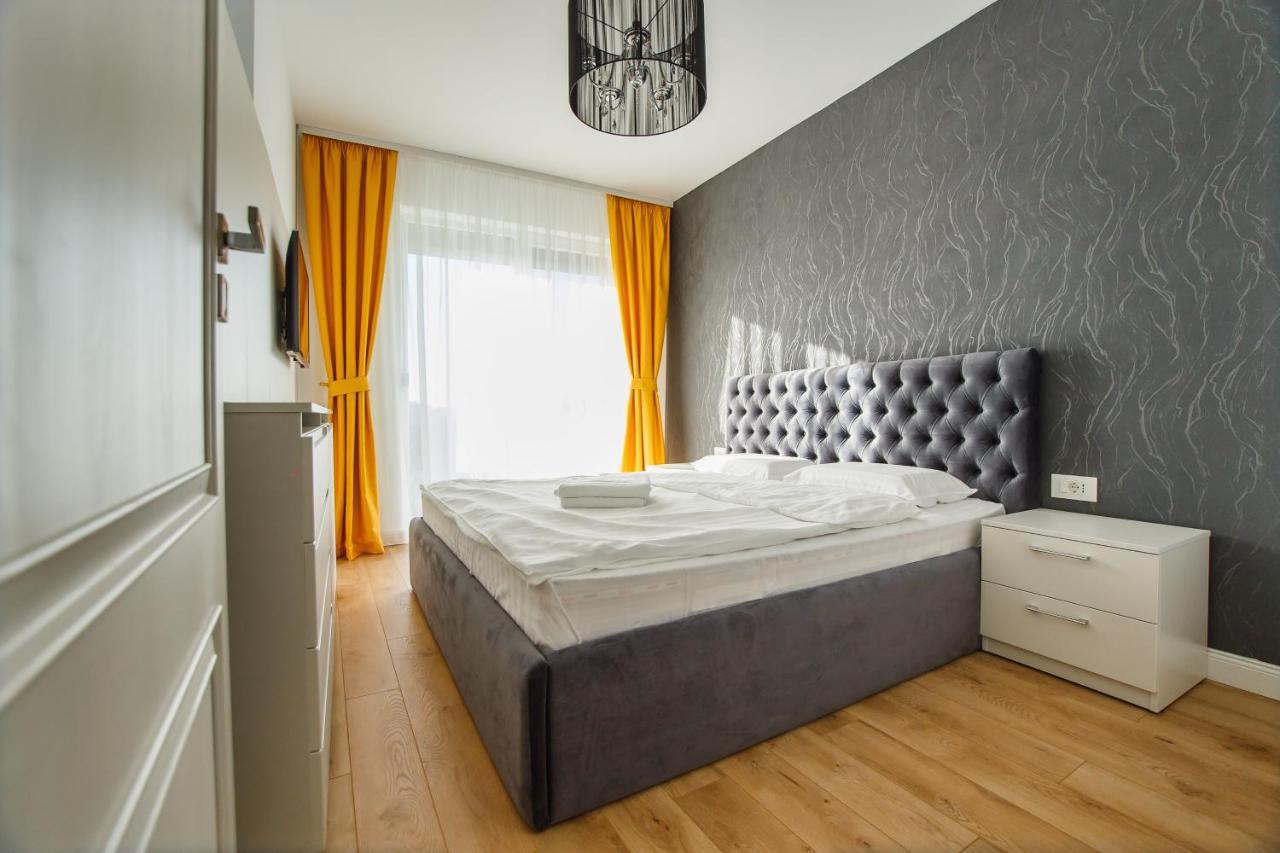 Fantastic Apartment At Prima Residence Орадеа Екстериор снимка