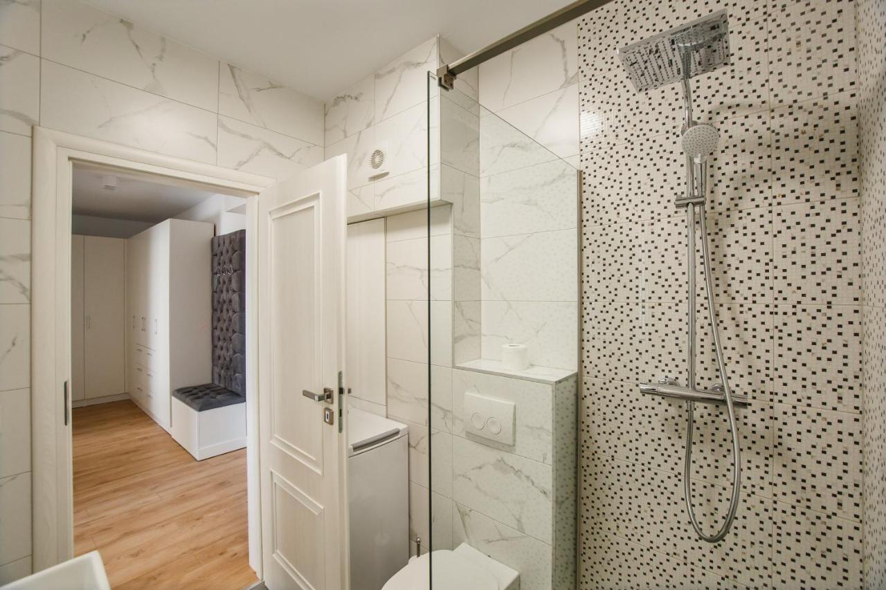Fantastic Apartment At Prima Residence Орадеа Екстериор снимка